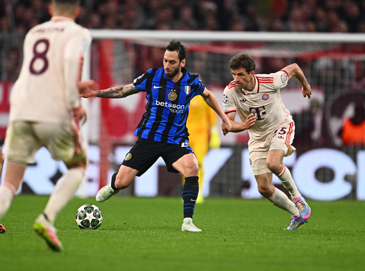 包含卢森堡前锋受伤治疗，或将缺席未来比赛的词条