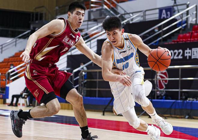 勃鲁斯舍尔平稳掌控比赛，率队斩获关键胜利