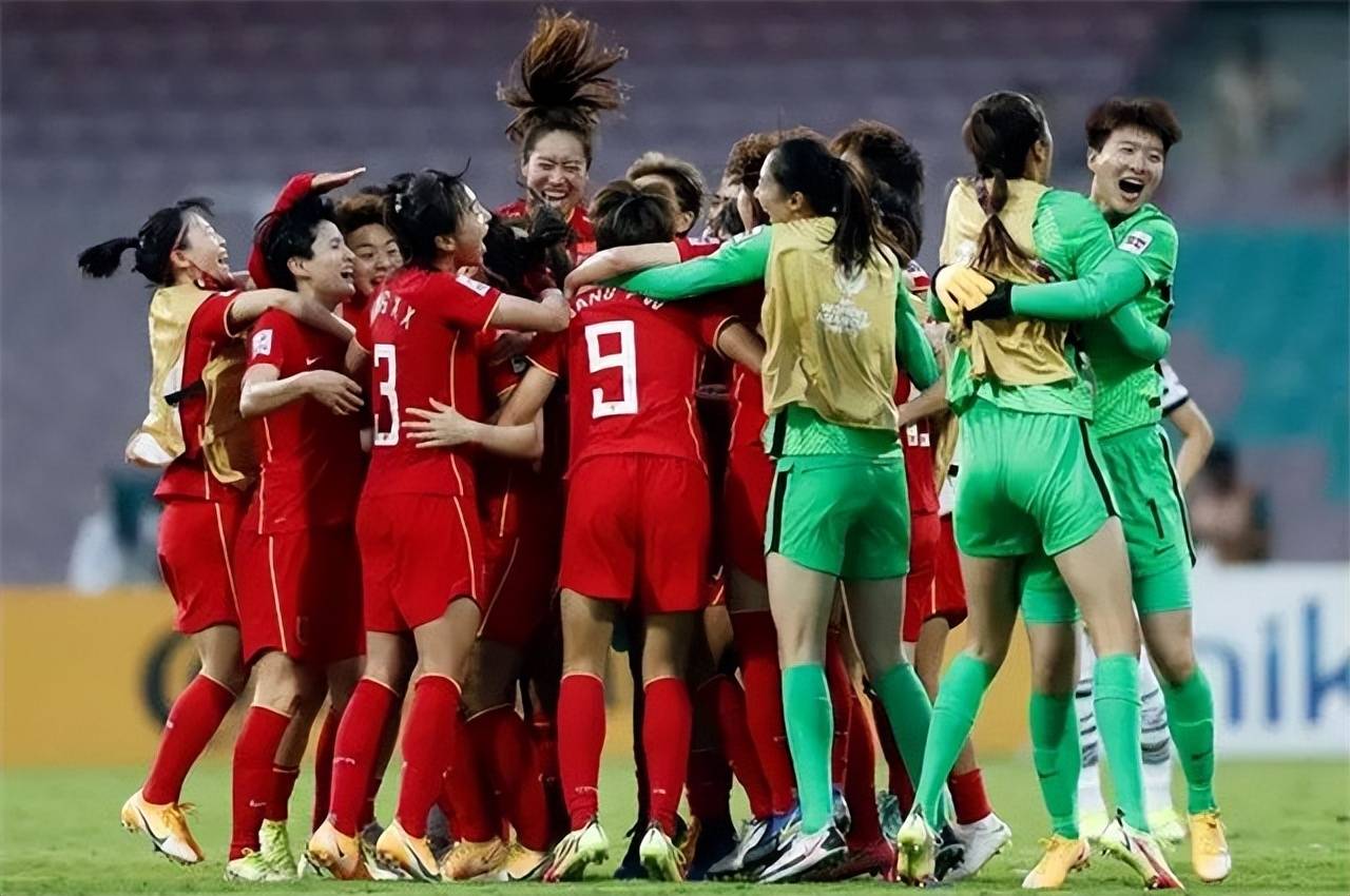 LOL英雄联盟投注平台-中国女足球员精湛技艺引全场倾倒的简单介绍