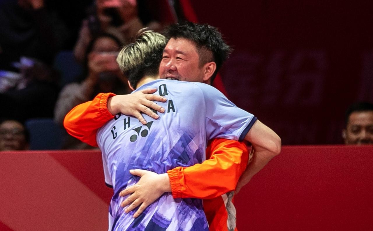 日本队翻盘法国队，石宇奇关键制胜